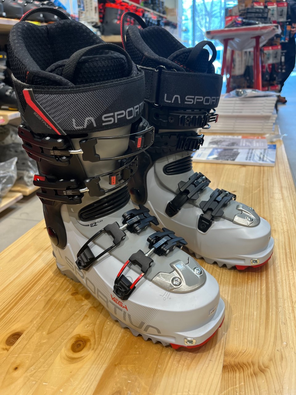 Chaussures de ski de randonnée La Sportiva Vega W T24